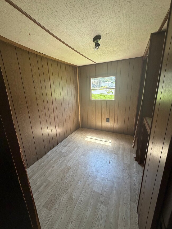 Building Photo - 55 Rose Hill Dr