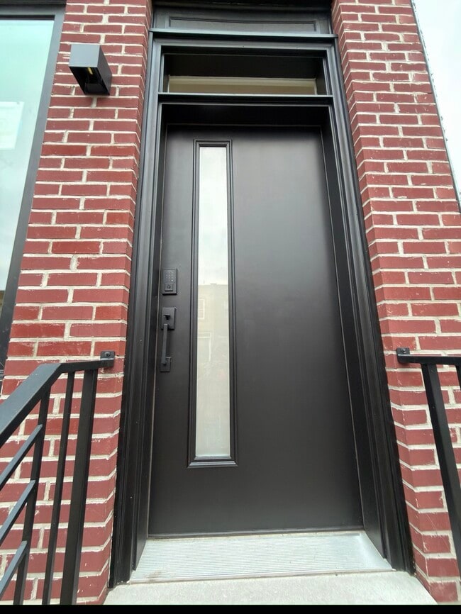 Building Photo - 2431 N 29th St