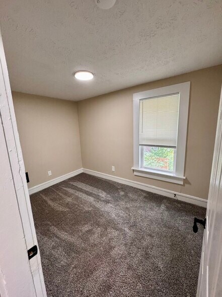 Building Photo - 782 Gibbard Ave