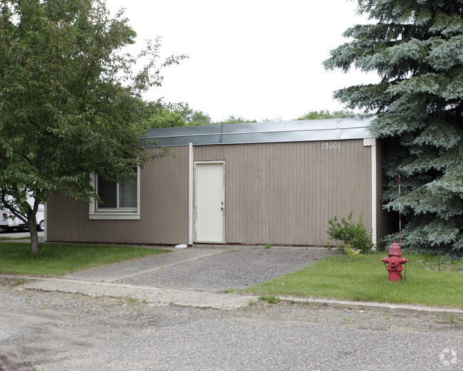 Building Photo - Eaton Mobile Home Park