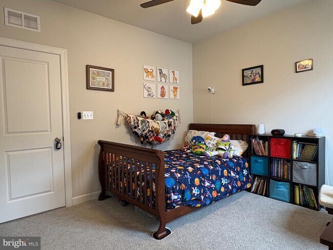 Building Photo - 7312 Mountaineer Dr