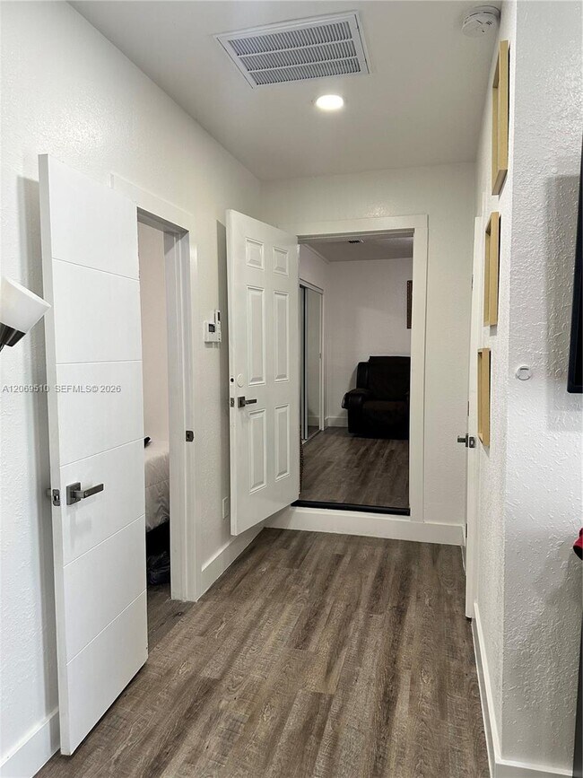 Building Photo - 27450 SW 168th Ave