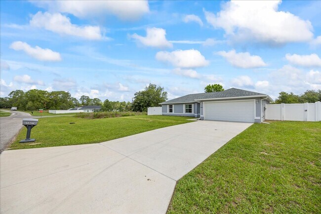 Building Photo - 5887 SW 154th Lane Rd