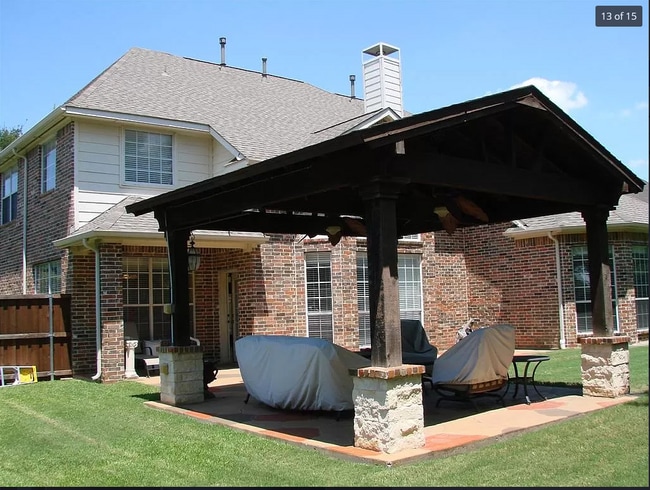 Building Photo - 1605 Berwick Dr