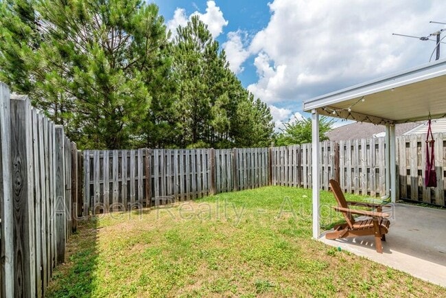 Building Photo - 312 Caldwell Cir