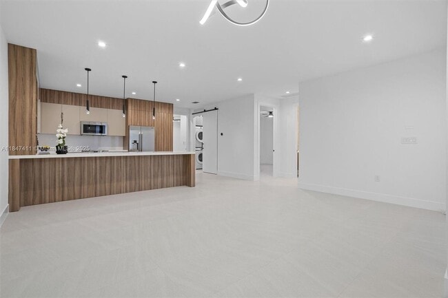 Building Photo - 917 SW 78th Pl