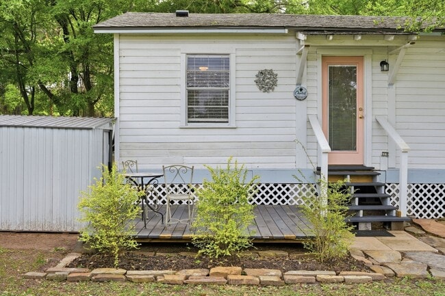 Building Photo - 11757 Calvary Rd