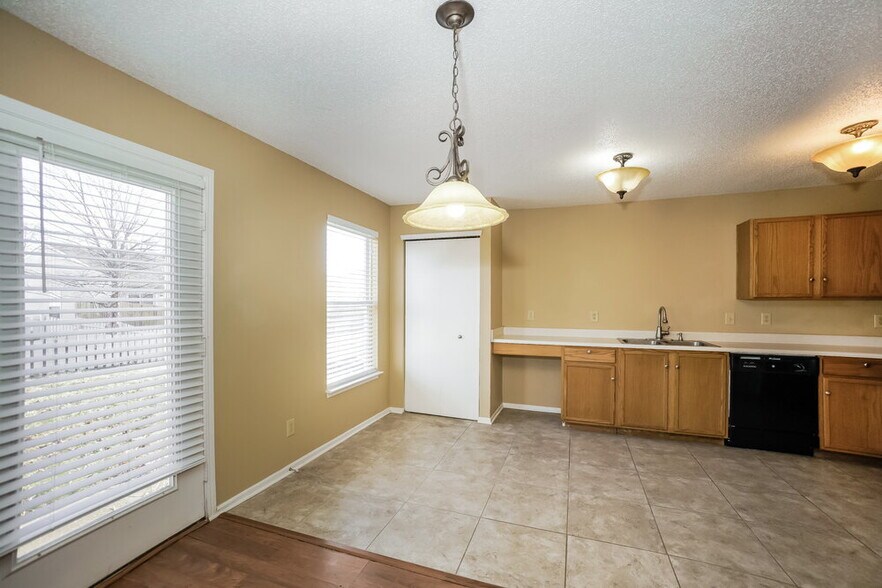 Building Photo - 13227 N Etna Green Dr