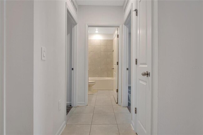 Building Photo - 668 Sand Pne Ln