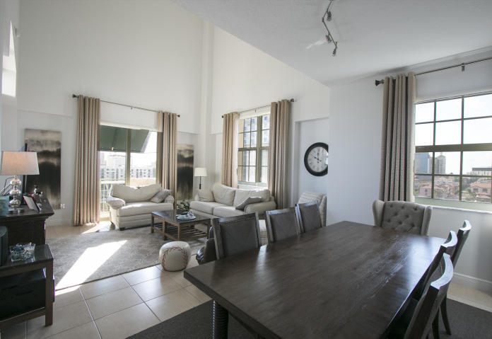 Building Photo - 610 Clematis St