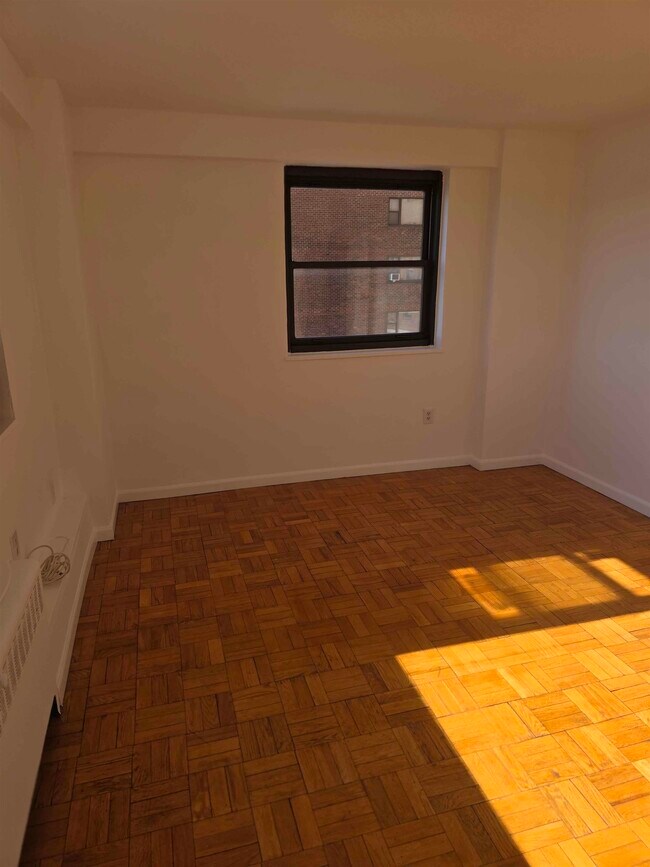 Building Photo - 6515 JFK Blvd E