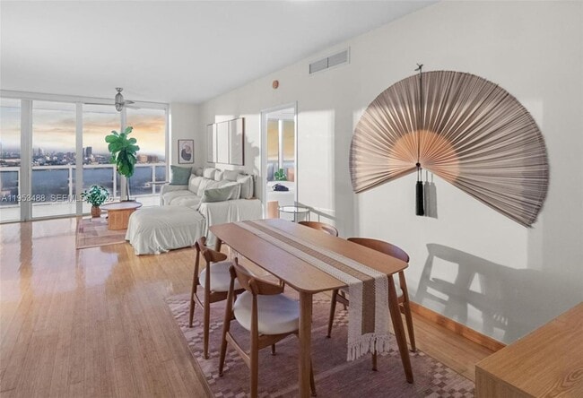 Building Photo - 450 Alton Rd