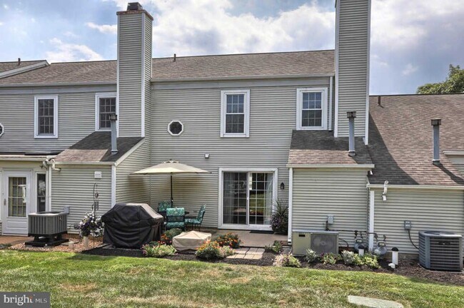 Building Photo - 1952 Wexford Rd