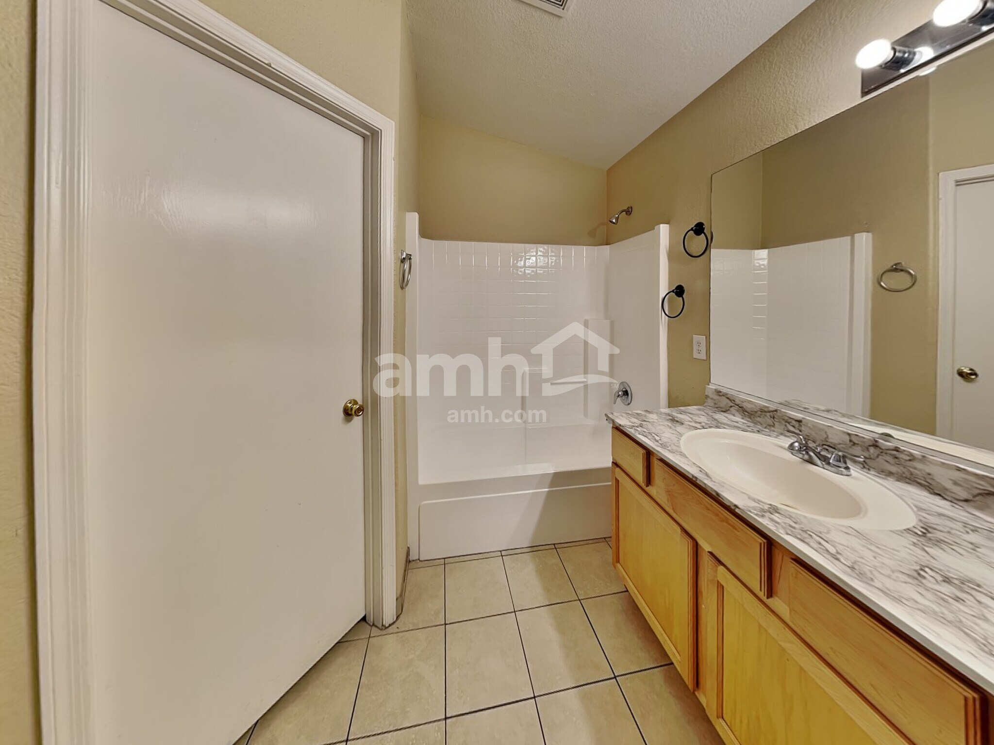 Building Photo - 2715 N 90th Ave