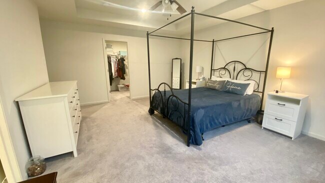 Building Photo - 4081 Lotus St