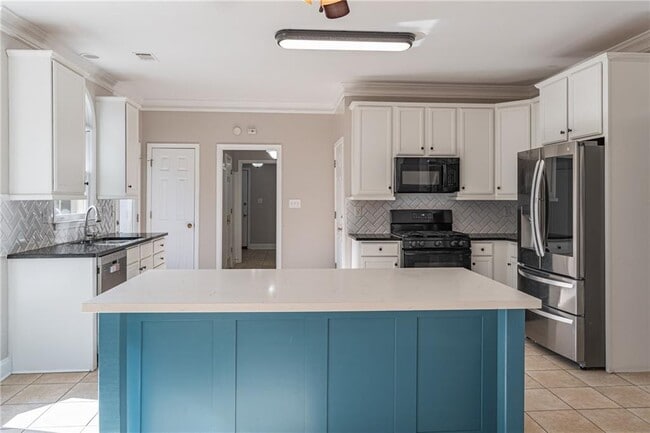 Building Photo - 3147 Crestmont Way NW