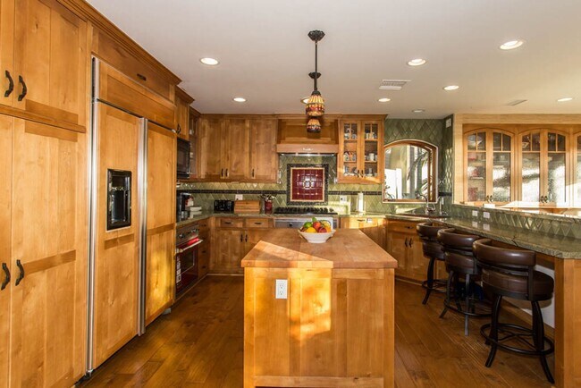 Building Photo - Stunning and unique custom home in Cardiff...