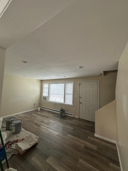 Living Room - 87 Kiely Rd