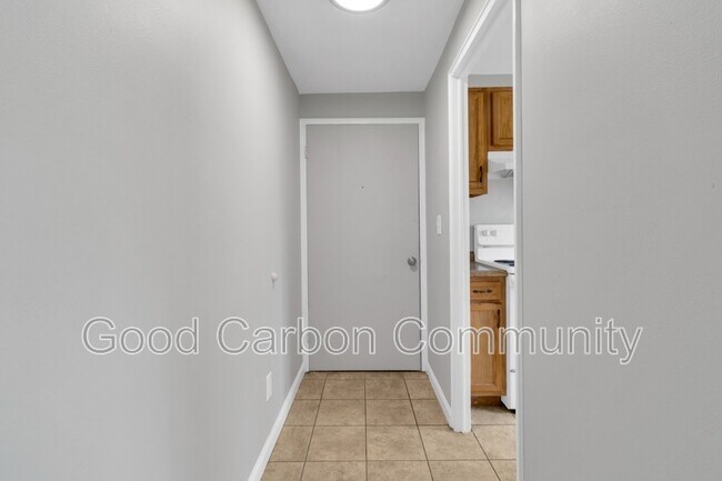 Building Photo - 311 Beattie Ave