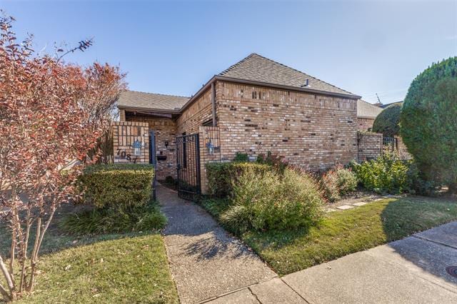 Building Photo - 7087 Regalview Cir