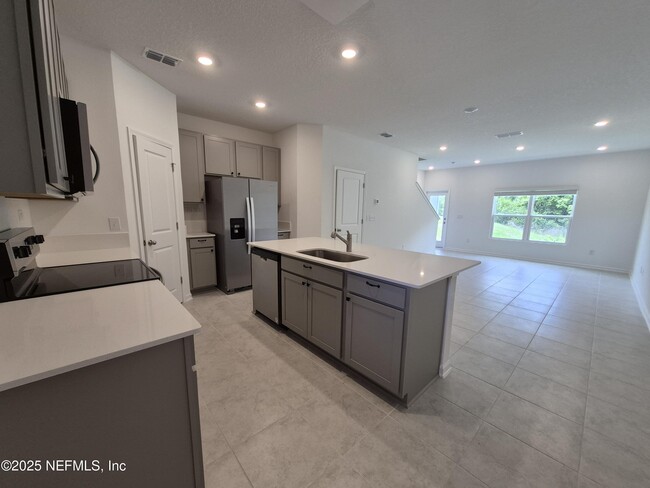 Building Photo - 3597 Athenian Wy