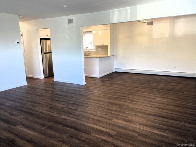 Building Photo - 473 Franklin Blvd