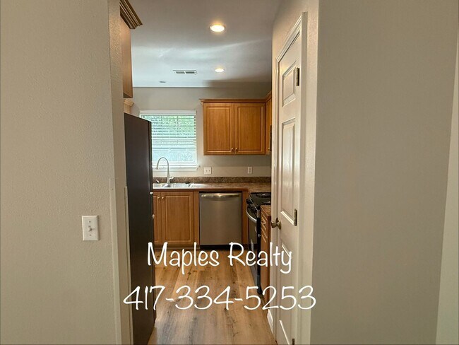 Building Photo - 141 Scotch Pine Ct