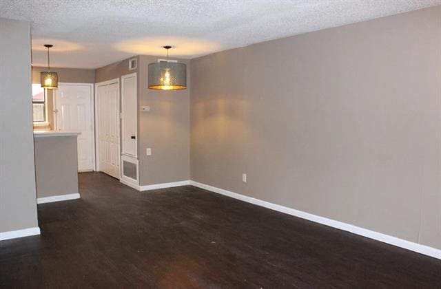 Building Photo - 219 Shrum Ct