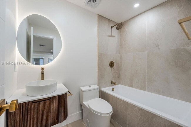 Building Photo - 1065 NW 50th St