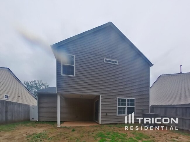 Building Photo - 134 Oak Grove Pl