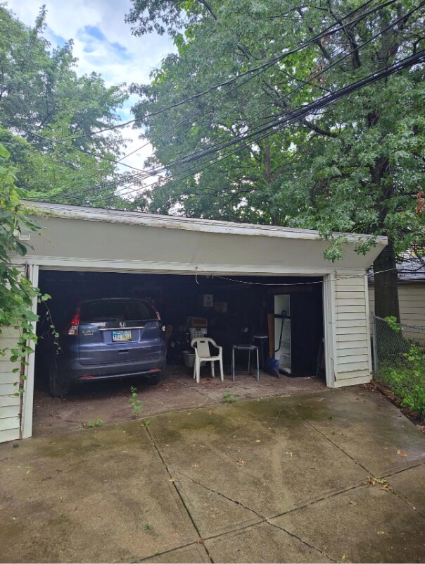 Building Photo - 12920 Garland Ave