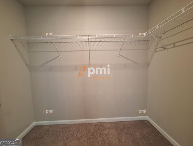 Building Photo - 731 Cole Dr