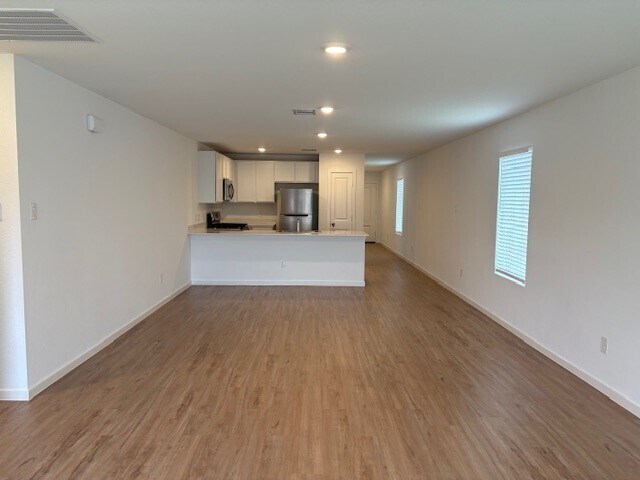 Building Photo - 3017 Pensacola Dr