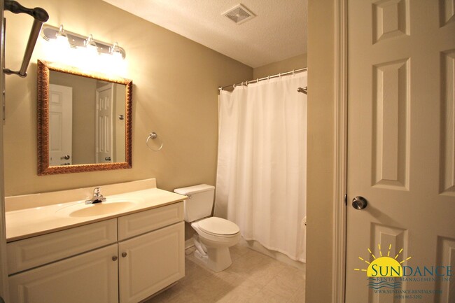 Building Photo - Pool view 2 Bedroom Unit at The Florida Cl...