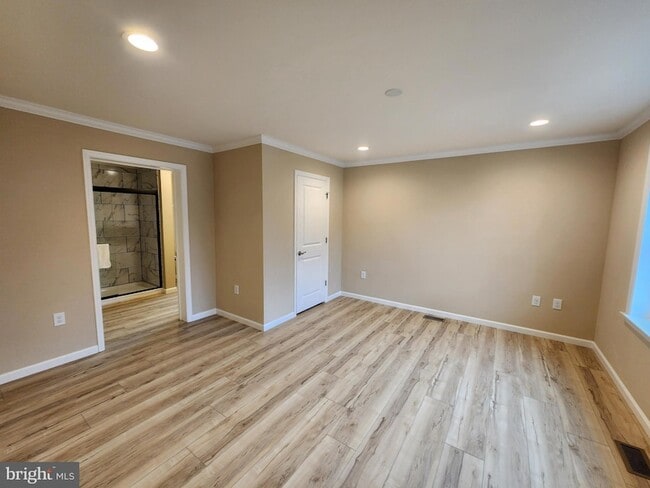 Building Photo - 175 N Madison St