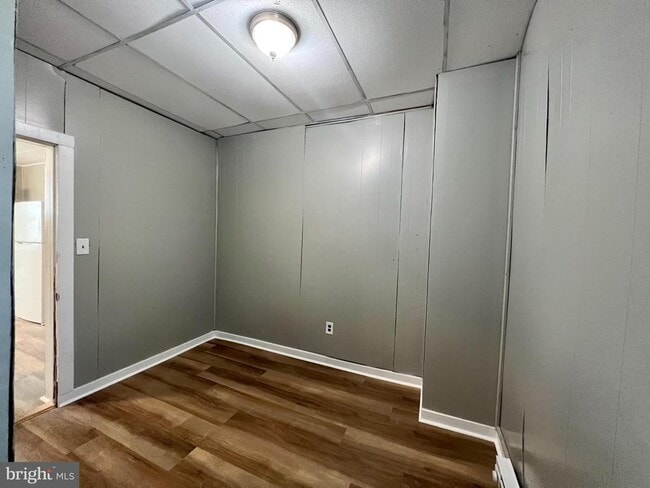 Building Photo - 6 Laurel Hill Ln