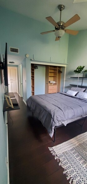 Building Photo - 137 W Central Ave