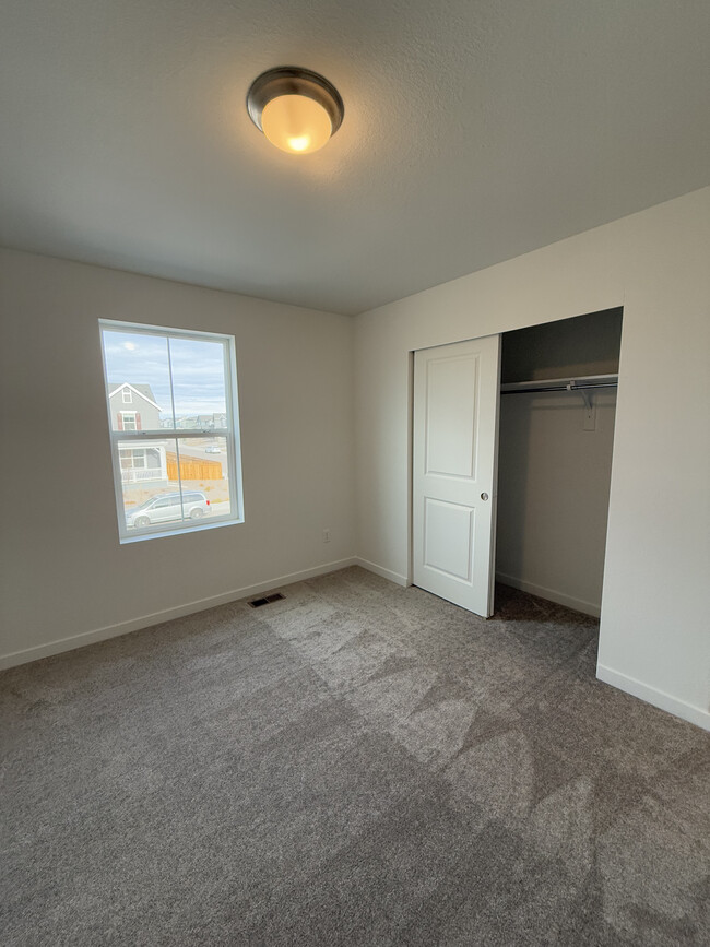 Guest Bedroom 1 - 5577 Mare Ln