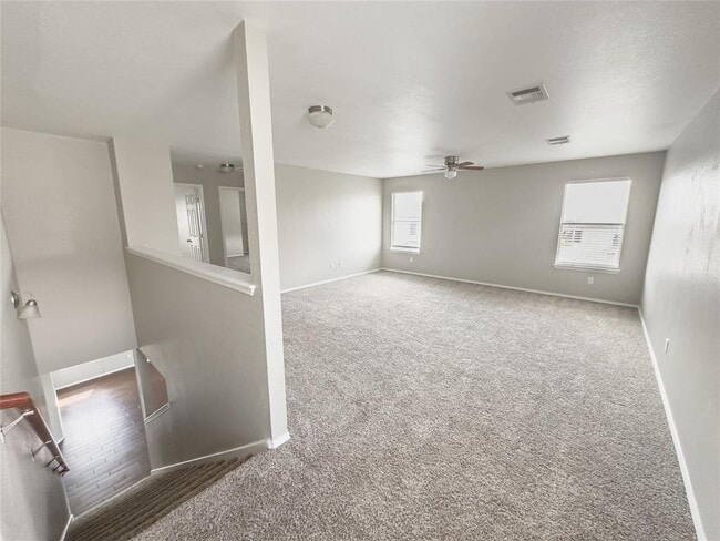 Building Photo - 9909 Fantail Ln