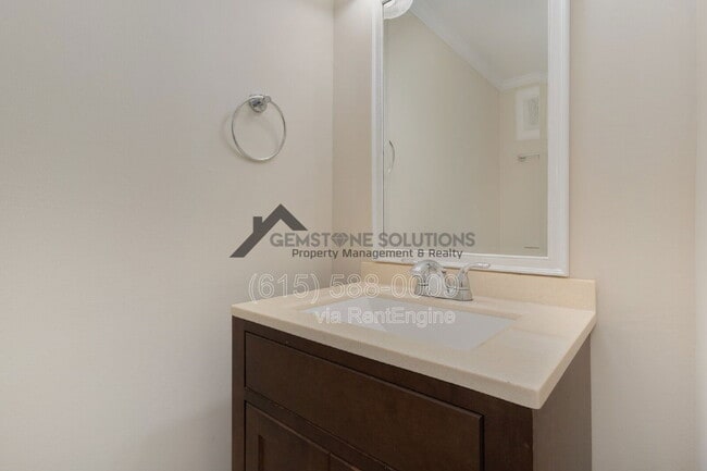 Building Photo - 404 Granville Rd