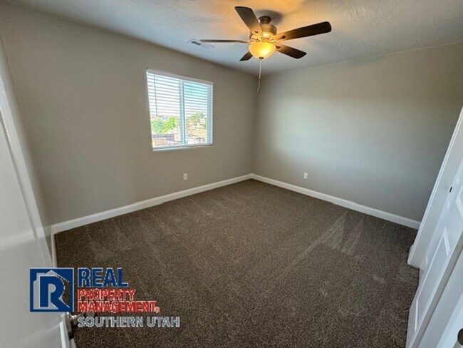 Building Photo - Brand New - River Trail Townhome