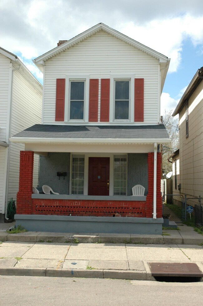 Primary Photo - 213 Burns Ave