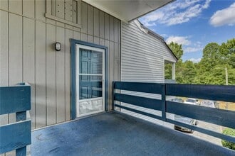 Building Photo - 2616 Randleman Rd