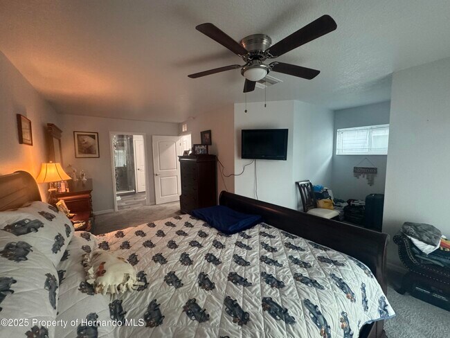 Building Photo - 6891 Clark St