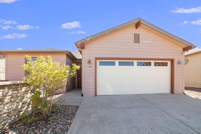 Building Photo - 603 Brookline Loop