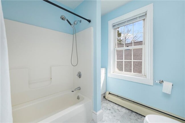 Building Photo - 104 Dexter St