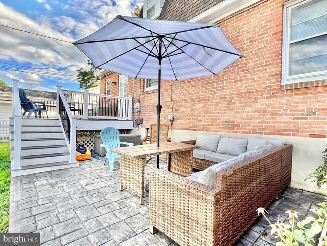 Building Photo - 503 Dorchester Ave