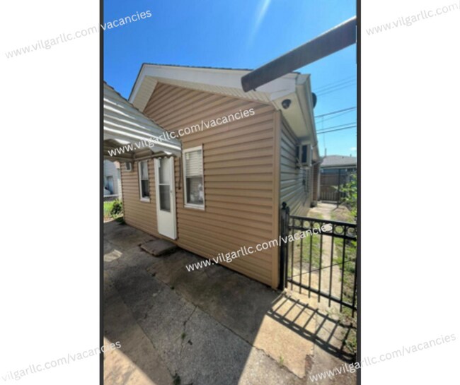 Building Photo - 1334 Indiana St