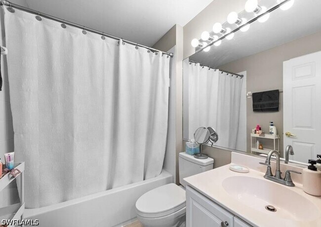 Building Photo - 10135 Colonial Country Club Blvd