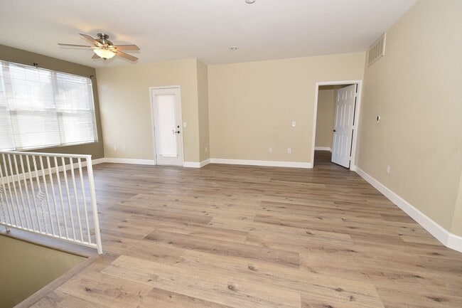 Building Photo - BEAUTIFUL 2 BED, 2 BATH CONDO AT MORGYN RI...